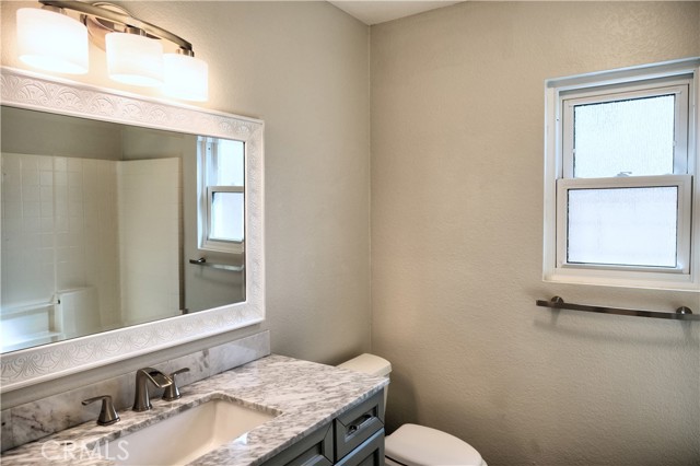 6940 Janet Street, Fontana CA: https://media.crmls.org/medias/ac3a4e7d-37b2-4dad-9dbf-c5aa4ff577ec.jpg