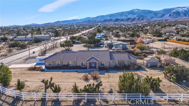 10498 Mountain Rd, Pinon Hills, CA 92372