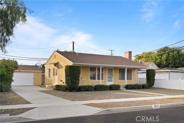 3677 Ocana Avenue, Long Beach, California 90808, 2 Bedrooms Bedrooms, ,1 BathroomBathrooms,Single Family Residence,For Sale,Ocana,OC25028242