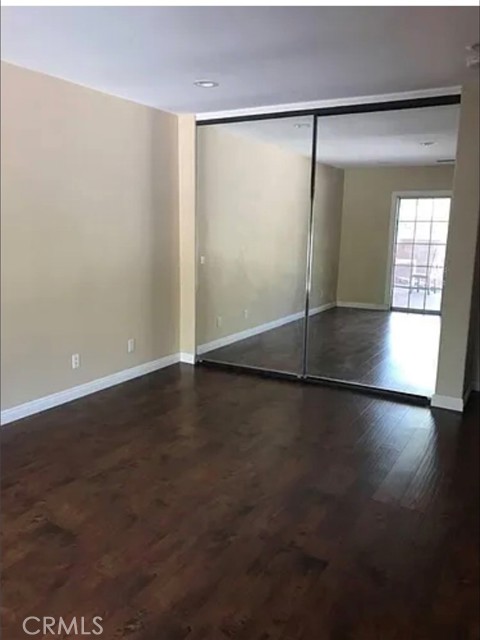 Detail Gallery Image 8 of 60 For 5224 Woodlake, Woodland Hills,  CA 91367 - 4 Beds | 3/1 Baths