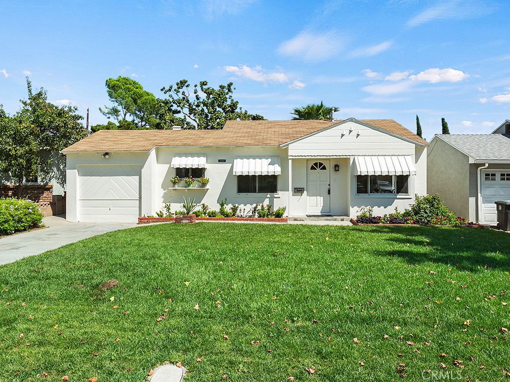 2112 N Kenwood Street, Burbank, CA 91505