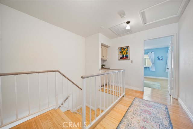 Detail Gallery Image 22 of 47 For 19950 Sherman Way Unit a a,  Winnetka,  CA 91306 - 3 Beds | 4 Baths