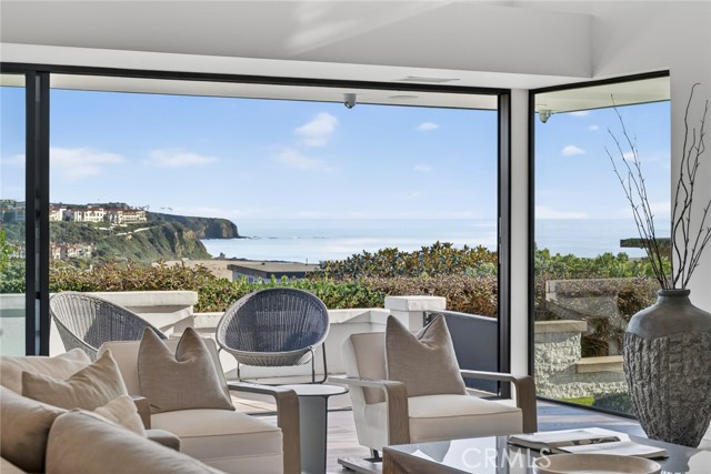 Detail Gallery Image 6 of 33 For 17 Monarch Bay, Dana Point,  CA 92629 - 4 Beds | 3/1 Baths