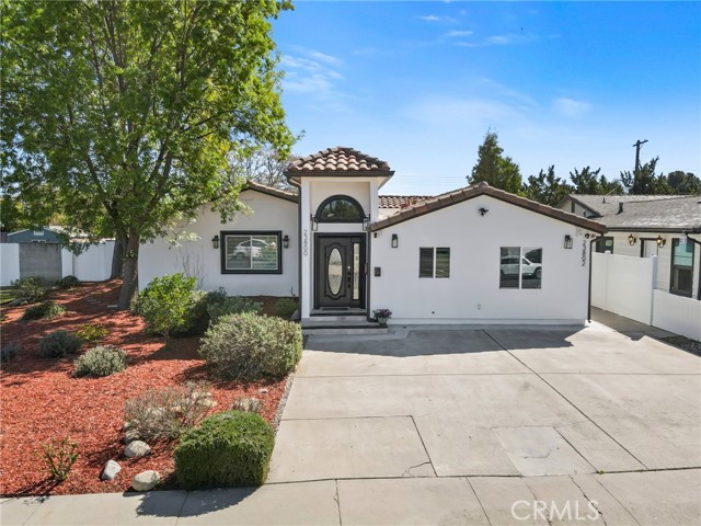 Detail Gallery Image 1 of 20 For 23800 Mobile St, West Hills,  CA 91307 - 4 Beds | 2/1 Baths