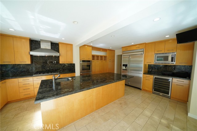 Detail Gallery Image 8 of 34 For 7156 Castle Peak, West Hills,  CA 91307 - 4 Beds | 3 Baths