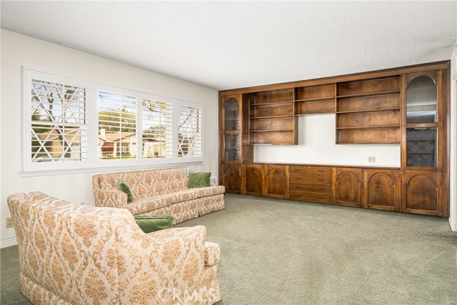 Detail Gallery Image 6 of 36 For 939 W Orange Rd, Santa Ana,  CA 92706 - 3 Beds | 2 Baths
