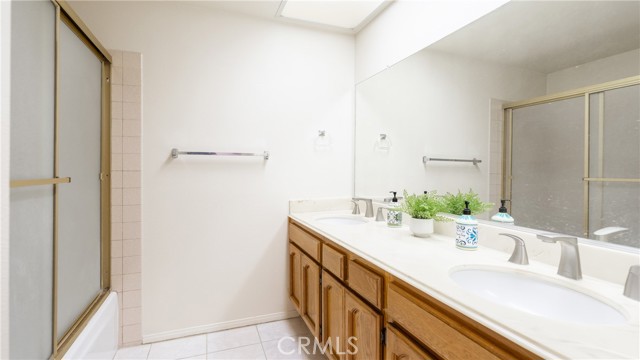 19448 Crystal Ridge Lane, Porter Ranch CA: https://media.crmls.org/medias/ac3e5c1b-3526-4e33-ac89-f52dd7f2d75d.jpg