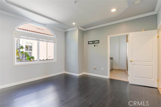 Detail Gallery Image 15 of 30 For 711 E Angeleno Ave #102,  Burbank,  CA 91501 - 3 Beds | 3 Baths