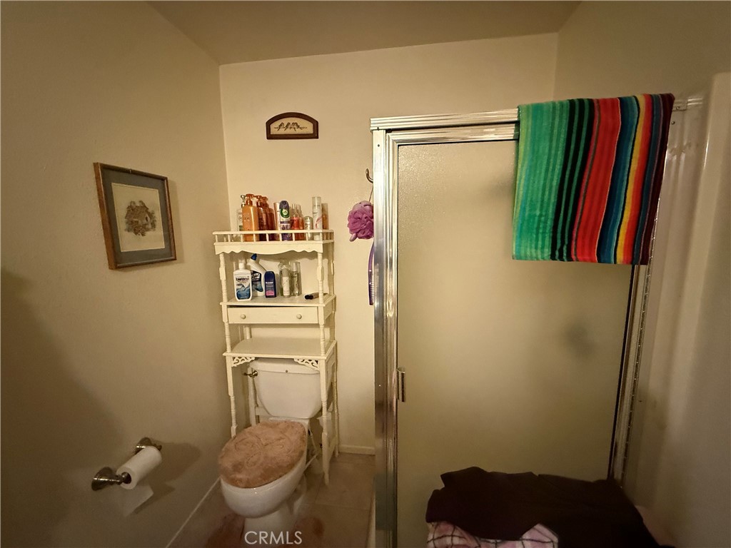 https://media.crmls.org/medias/ac3ee814-e413-49b2-b6bf-c0301be49792.jpg?preset=X-Large