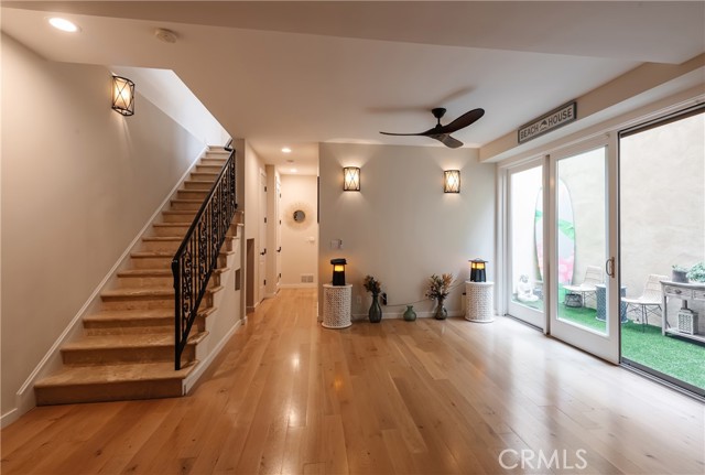 351 30th Street, Hermosa Beach, California 90254, 4 Bedrooms Bedrooms, ,3 BathroomsBathrooms,Residential,For Sale,30th,SB25124501