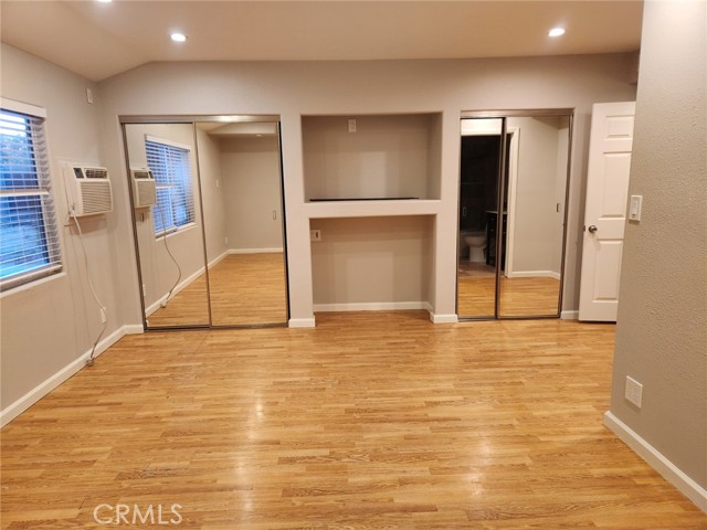 Detail Gallery Image 9 of 41 For 21057 Runnymede St, Canoga Park,  CA 91303 - 3 Beds | 2 Baths