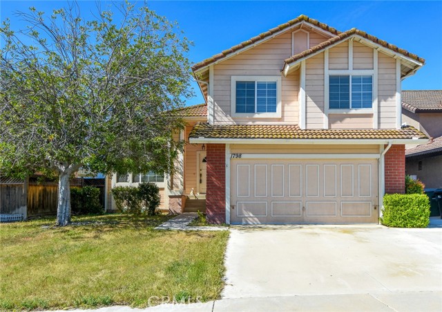 Detail Gallery Image 1 of 28 For 1798 Noah Dr, Corona,  CA 92878 - 3 Beds | 2/1 Baths