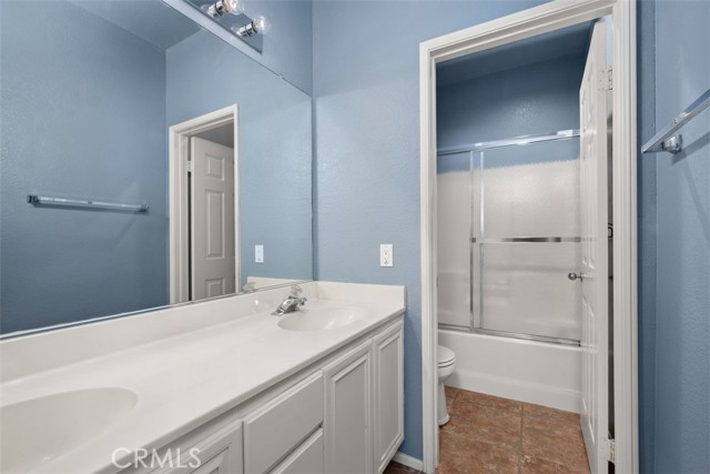 24329 Corte Aldalano, Murrieta CA: https://media.crmls.org/medias/ac433f7d-4a18-449b-a1b0-aa28e4d407cc.jpg