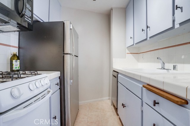 2025 4th Street, 208A photo 8