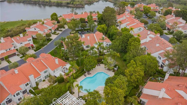 10 La Quinta, Irvine CA: https://media.crmls.org/medias/ac43b488-1eef-46fa-921f-85cf3401e0e5.jpg