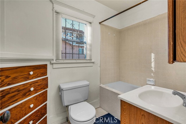 Detail Gallery Image 18 of 20 For 1939 South Alma Street, San Pedro,  CA 90731 - – Beds | – Baths