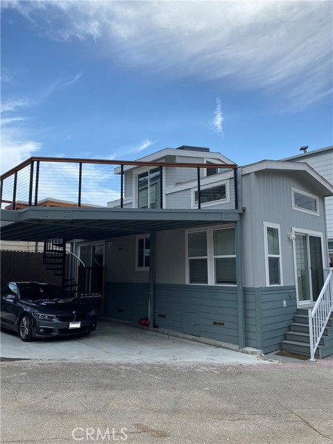 Location, Location, location! A 2020-built beach home in Pacific Palisades steps away from the sand, with a partial beach view. Hike Temescal Canyon trails, walk to the beach, or watch the sunset from the deck. It’s about 5 min to Santa Monica and 5 min to Malibu. This is 500 sq/ft 2bd/1bth, deck, and 2 car parking at a cul de sac, in one of the best spots in the park. Granite countertops, stainless steel appliances, high-end hardwood floors, everything top quality. Due to low turnover, this has one of the lowest dues in the park at $656/mo about 1/3 of what most other units pay. Amenities include a game room, pool, hot tub, and the beach! You can step right into a new unit, with low space rent at one of the best locations in the park for less than Zillow value. Great for the minimalist who values experiencing the ocean and mountains or maybe a retiree who wants to retire in paradise.