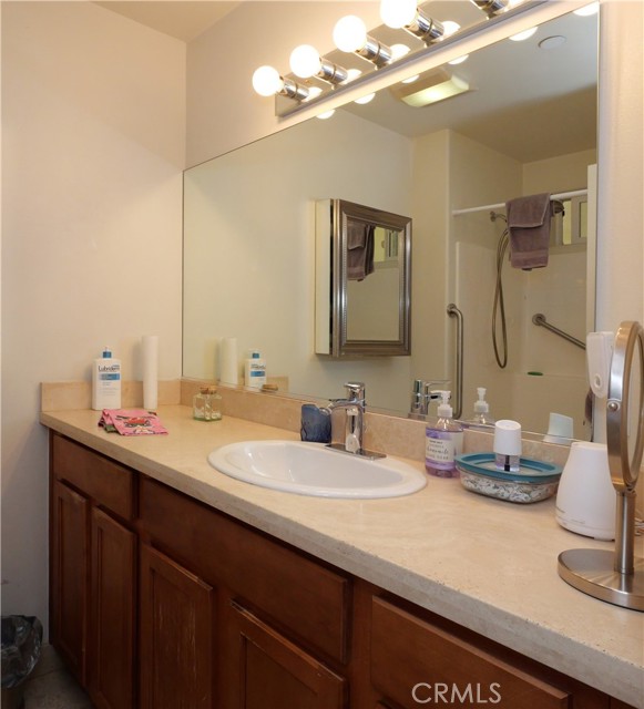 Detail Gallery Image 15 of 23 For 1323 Post Ave #K,  Torrance,  CA 90501 - 2 Beds | 1/1 Baths