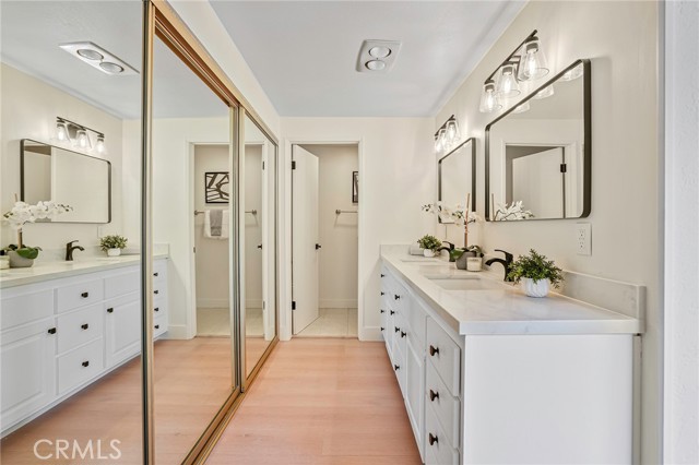 54 Cresta Verde Drive, Rolling Hills Estates CA: https://media.crmls.org/medias/ac462604-5df3-4eac-a8dd-6e0df3f27f25.jpg