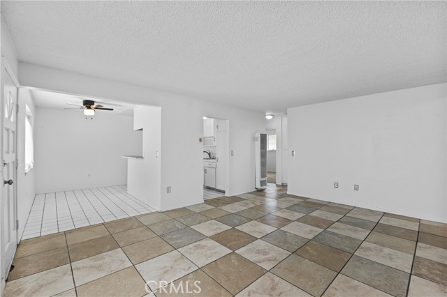 315 S Mistletoe Avenue, San Jacinto, California 92583, 3 Bedrooms Bedrooms, ,2 BathroomsBathrooms,Residential,For Sale,315 S Mistletoe Avenue,CRSW24103834