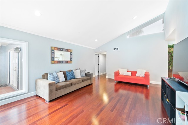 Detail Gallery Image 3 of 21 For 19292 Sierra Perla Rd, Irvine,  CA 92603 - 4 Beds | 2/1 Baths