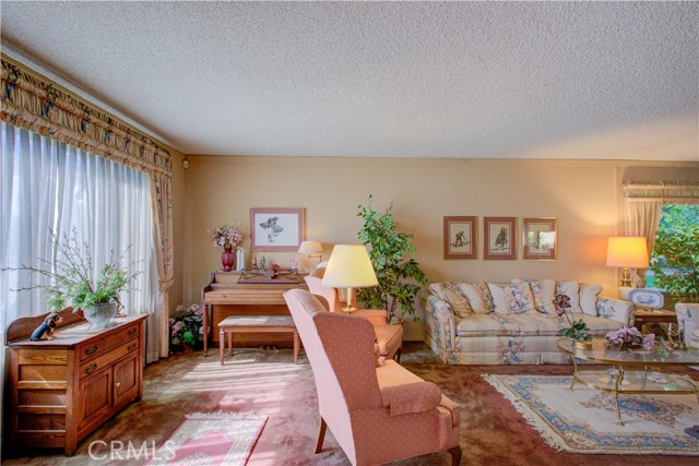 2341 Village Circle Drive, Atwater CA: https://media.crmls.org/medias/ac47ce99-ccfa-4de6-9731-ce1719abf079.jpg