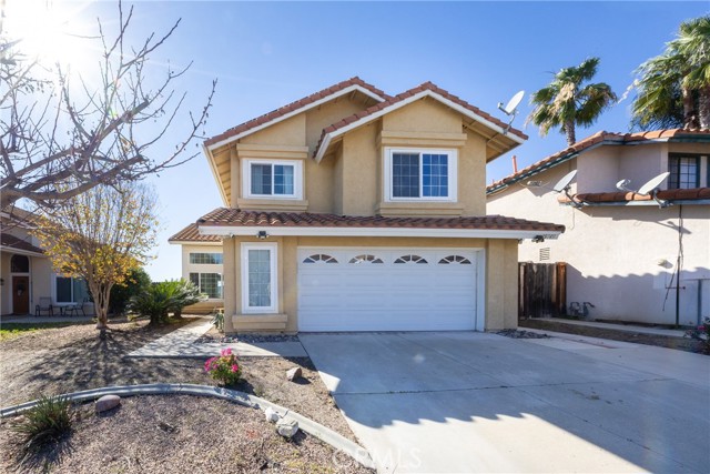 Detail Gallery Image 4 of 56 For 39749 Almansa Ct, Murrieta,  CA 92562 - 4 Beds | 2/1 Baths