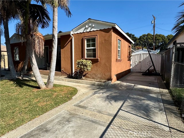 6862 Delta Avenue, Long Beach, California 90805, 3 Bedrooms Bedrooms, ,2 BathroomsBathrooms,Single Family Residence,For Sale,Delta,IG24247149