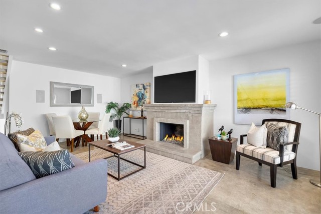 1140 Manhattan Beach Boulevard, Manhattan Beach, California 90266, 2 Bedrooms Bedrooms, ,2 BathroomsBathrooms,Residential,Sold,Manhattan Beach,SB23024904