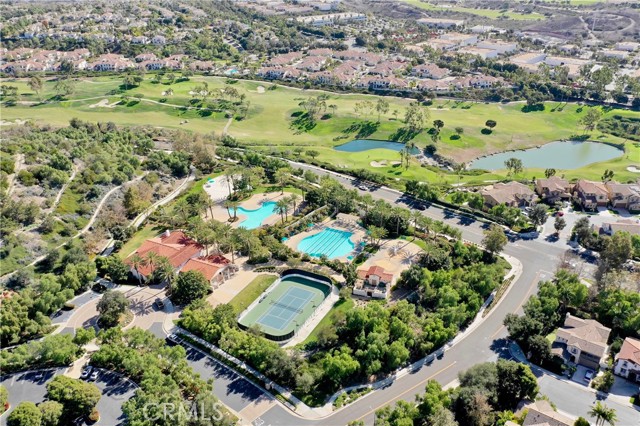 106 Plaza Via Sol, San Clemente CA: https://media.crmls.org/medias/ac4990b4-aadf-40e3-bbb7-ccbd127b5252.jpg