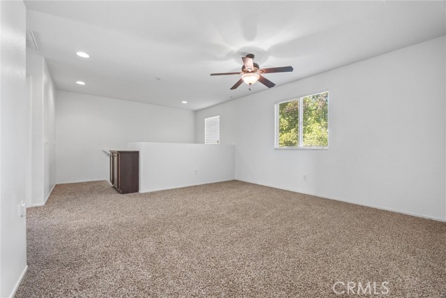 Detail Gallery Image 19 of 28 For 5500 Woodard Ridge Dr, Bakersfield,  CA 93313 - 3 Beds | 2/1 Baths