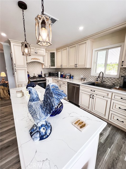 23777 Mulholland Hwy Spc 73, Calabasas CA: https://media.crmls.org/medias/ac4a1aeb-30bf-4549-af5c-ad00f2534955.jpg
