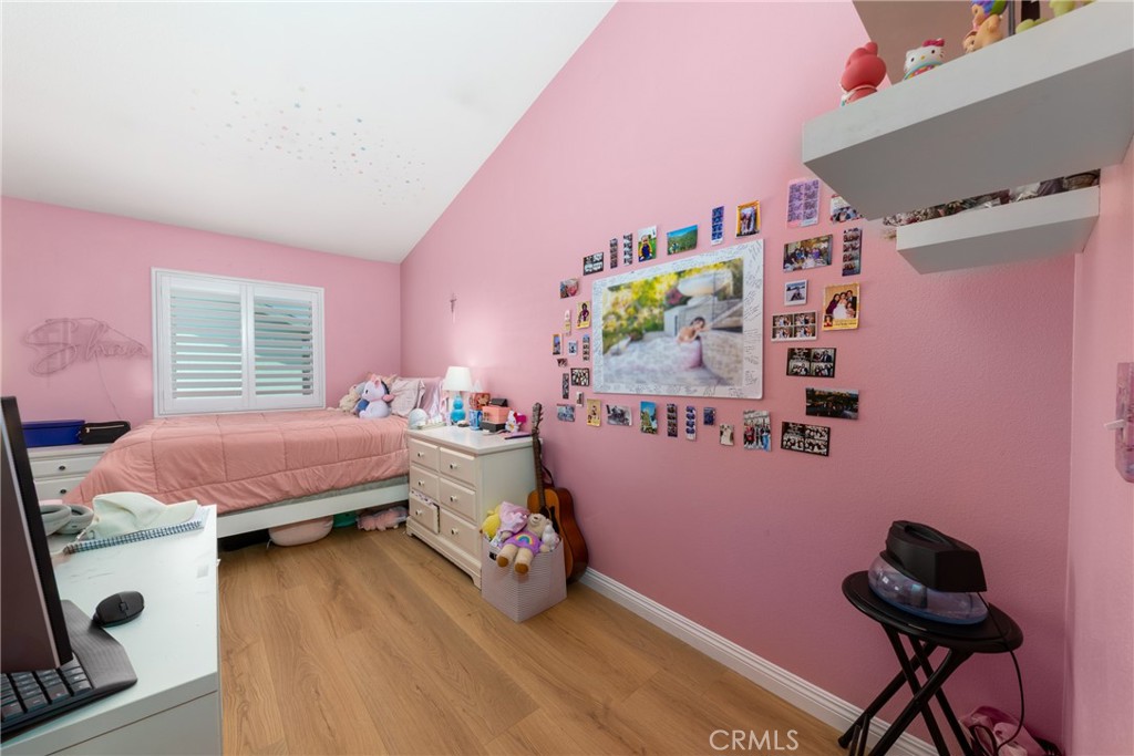 https://media.crmls.org/medias/ac4acd11-4530-4c1f-8eea-7d8bb4e70fab.jpg?preset=X-Large