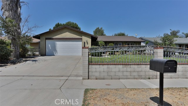 17562 Wabash Ave, Fontana, CA 92336