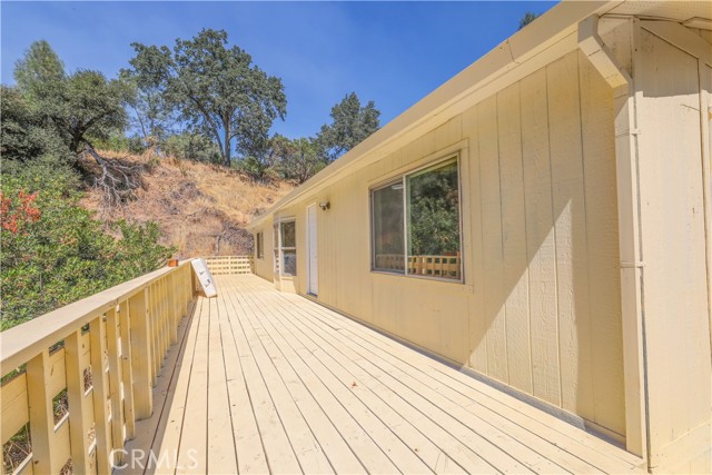 7112 Sonja Lu Lane, Lucerne CA: https://media.crmls.org/medias/ac4cbe35-c242-458e-ba93-da19b458477b.jpg