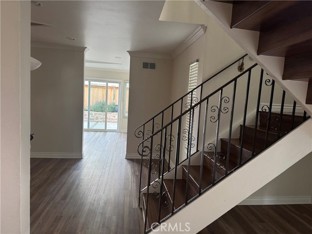 Detail Gallery Image 10 of 23 For 18 Woodsorrel, Irvine,  CA 92604 - 4 Beds | 3 Baths