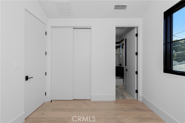 577 36th Street, Manhattan Beach, California 90266, 5 Bedrooms Bedrooms, ,5 BathroomsBathrooms,Residential,Sold,36th,SB21113889