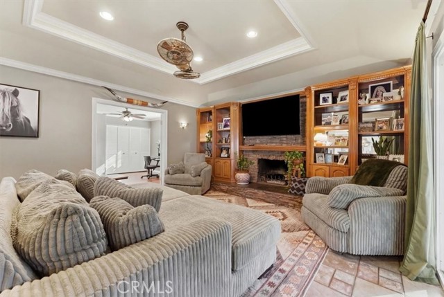 Detail Gallery Image 8 of 46 For 1931 Eloise Way, Upland,  CA 91784 - 4 Beds | 2 Baths