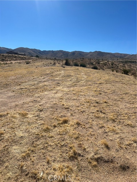 Detail Gallery Image 2 of 10 For 9670 Denrock Rd, Apple Valley,  CA 92308 - – Beds | – Baths