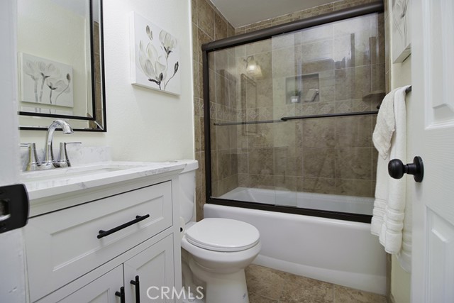 Detail Gallery Image 12 of 22 For 1891 Moore St, Simi Valley,  CA 93065 - 4 Beds | 2/1 Baths