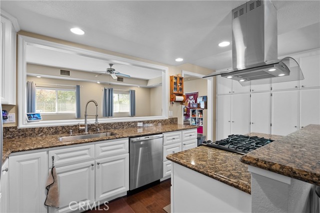 2252 Brentwood Avenue photo 8