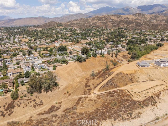 35525 Wildwood Canyon Rd, Yucaipa CA: https://media.crmls.org/medias/ac555eac-e595-44a3-bae4-2575cf9d91c7.jpg