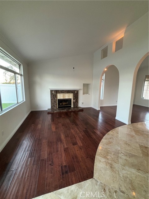 Detail Gallery Image 12 of 40 For 1477 Floral Park, Corona,  CA 92881 - 4 Beds | 3 Baths