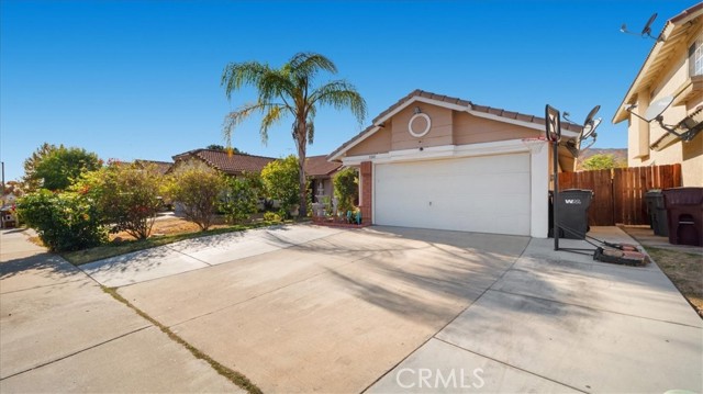 Detail Gallery Image 2 of 13 For 11043 Sultan St, Moreno Valley,  CA 92557 - 3 Beds | 2 Baths