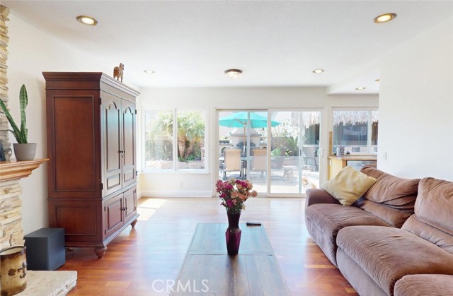 Detail Gallery Image 26 of 71 For 8492 Spring Cir, Huntington Beach,  CA 92646 - 4 Beds | 2/1 Baths