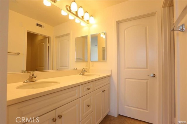 8870 Camphor, Montclair CA: https://media.crmls.org/medias/ac59762e-0cff-4d21-90e1-a7adb6b19025.jpg