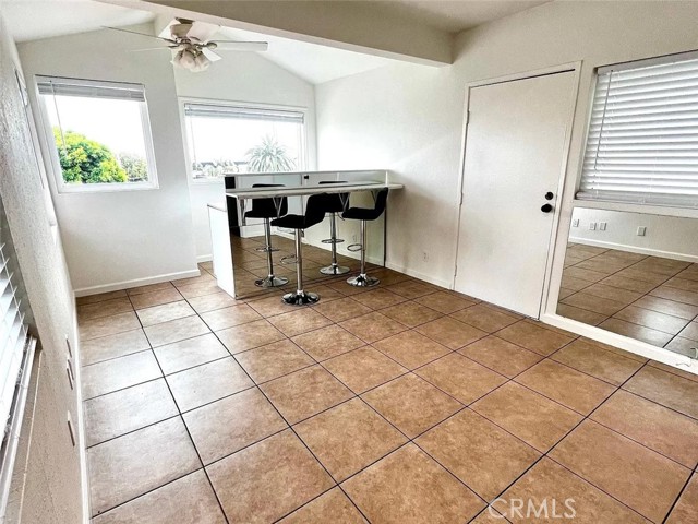 Detail Gallery Image 2 of 4 For 640 South Pacific Coast Highway 2b,  Laguna Beach,  CA 92651 - 1 Beds | 1 Baths