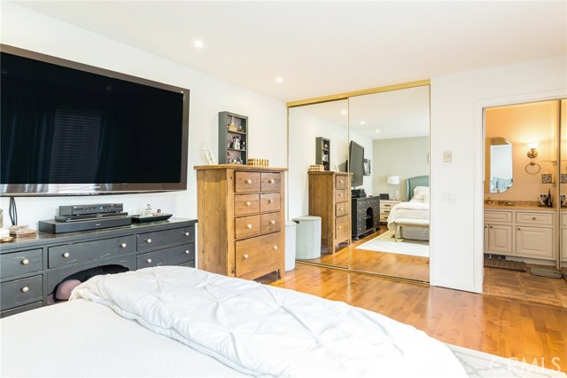 33 Seaview Drive S, Rolling Hills Estates, California 90274, 3 Bedrooms Bedrooms, ,2 BathroomsBathrooms,Residential,Sold,Seaview Drive S,SB17028621