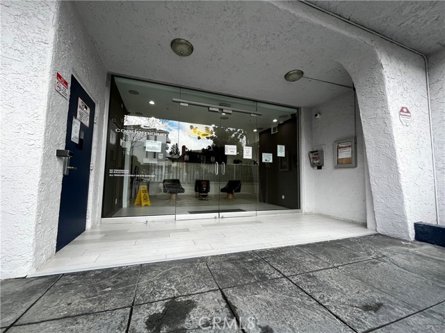 Detail Gallery Image 2 of 12 For 10982 Roebling Ave #455,  Los Angeles,  CA 90024 - 1 Beds | 1 Baths