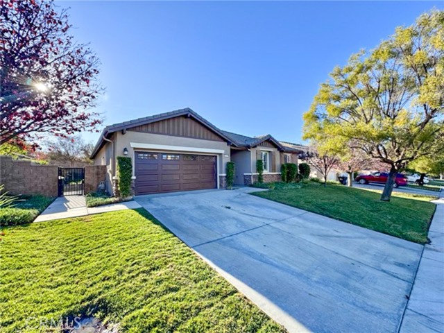 Detail Gallery Image 3 of 38 For 30883 Suncatcher St, Murrieta,  CA 92563 - 4 Beds | 2 Baths